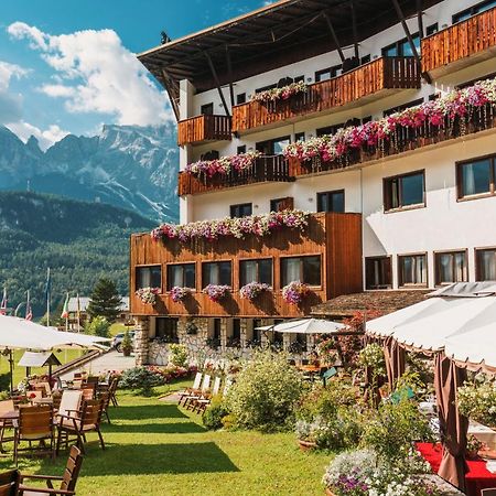 Hotel Mirage Cortina d'Ampezzo Luaran gambar