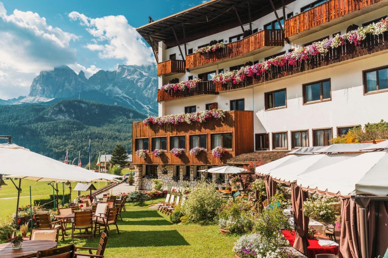 Hotel Mirage Cortina d'Ampezzo Luaran gambar