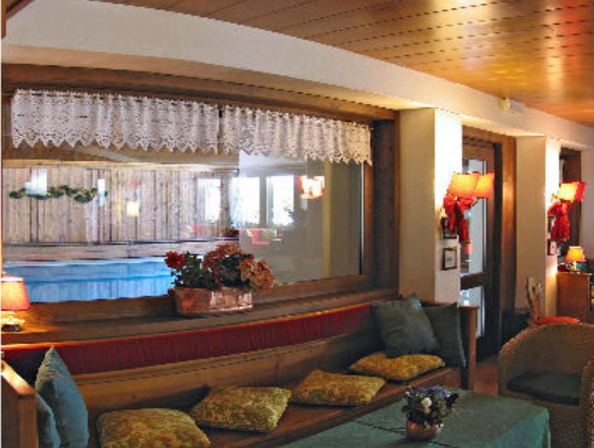 Hotel Mirage Cortina d'Ampezzo Luaran gambar